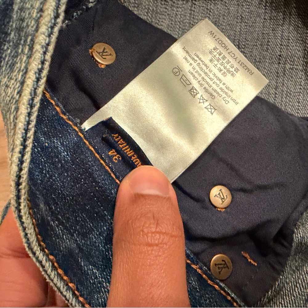 Louis Vuitton SS23 Wavy Jeans - Like New - Picture 4 of 9